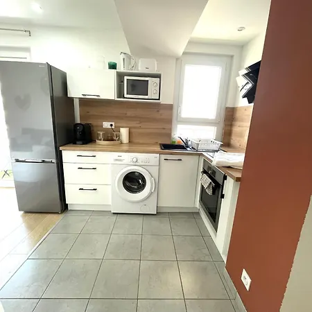 Le Terra-cota 3 Ch Privees 10' Gare-port Et Plage, Wfi, Cosy Apartment *