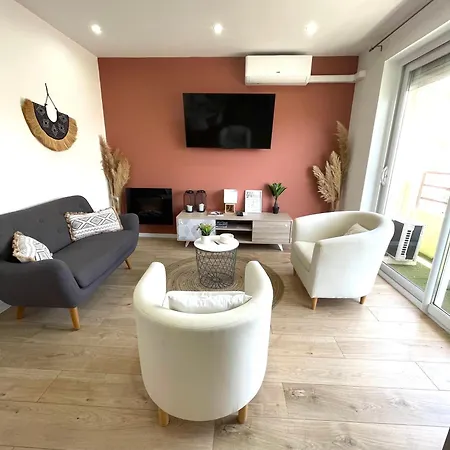 Le Terra-cota 3 Ch Privées 10' Gare-port Et Plage, Wfi, Cosy